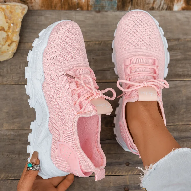Sneakers met ondersteunend voetbed en brede teenruimte