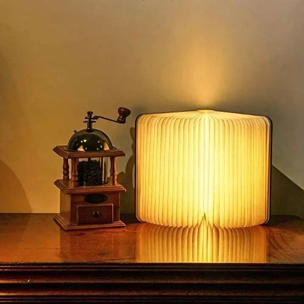 Opvouwbare boeklamp van hout en papier – sfeerverlichting