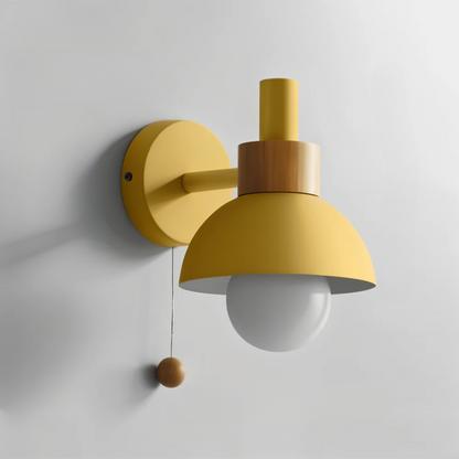 Scandinavische LED-wandlamp van Hout en IJzer met Trekschakelaar