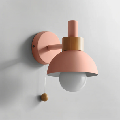 Scandinavische LED-wandlamp van Hout en IJzer met Trekschakelaar