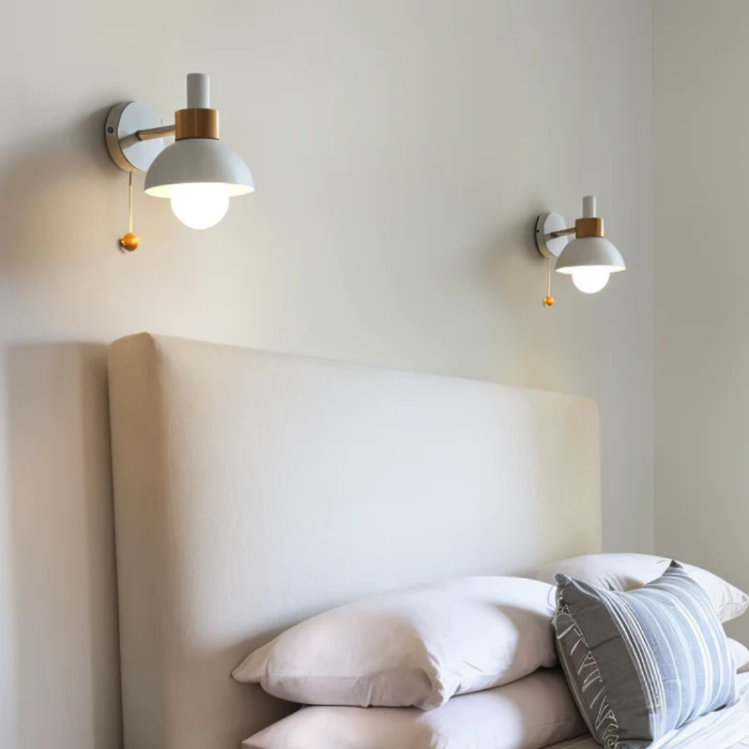 Scandinavische LED-wandlamp van Hout en IJzer met Trekschakelaar