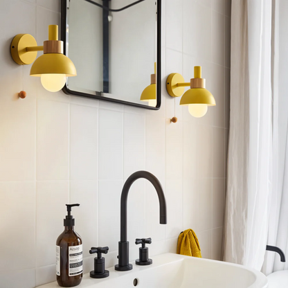 Scandinavische LED-wandlamp van Hout en IJzer met Trekschakelaar