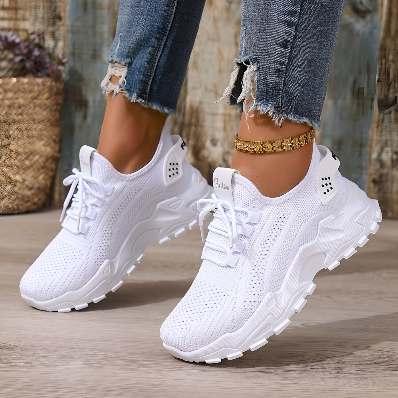 Sneakers met ondersteunend voetbed en brede teenruimte