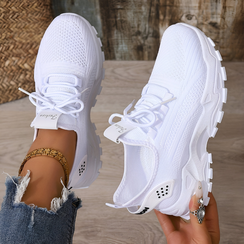 Sneakers met ondersteunend voetbed en brede teenruimte