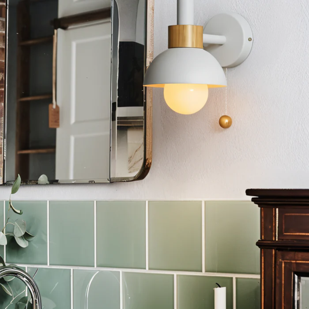 Scandinavische LED-wandlamp van Hout en IJzer met Trekschakelaar
