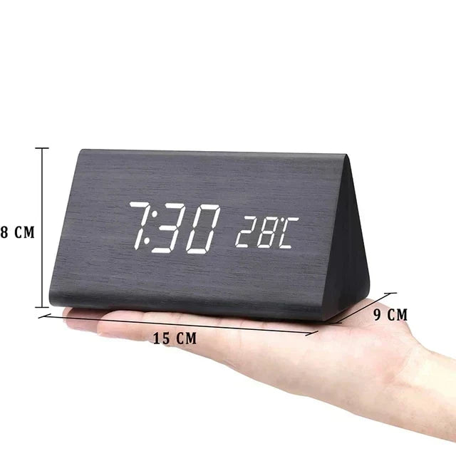 Digitale LED-wekker met houtlook en temperatuurweergave