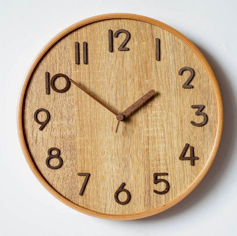 Houten wandklok met stil uurwerk – natuurlijk design voor woonkamer
