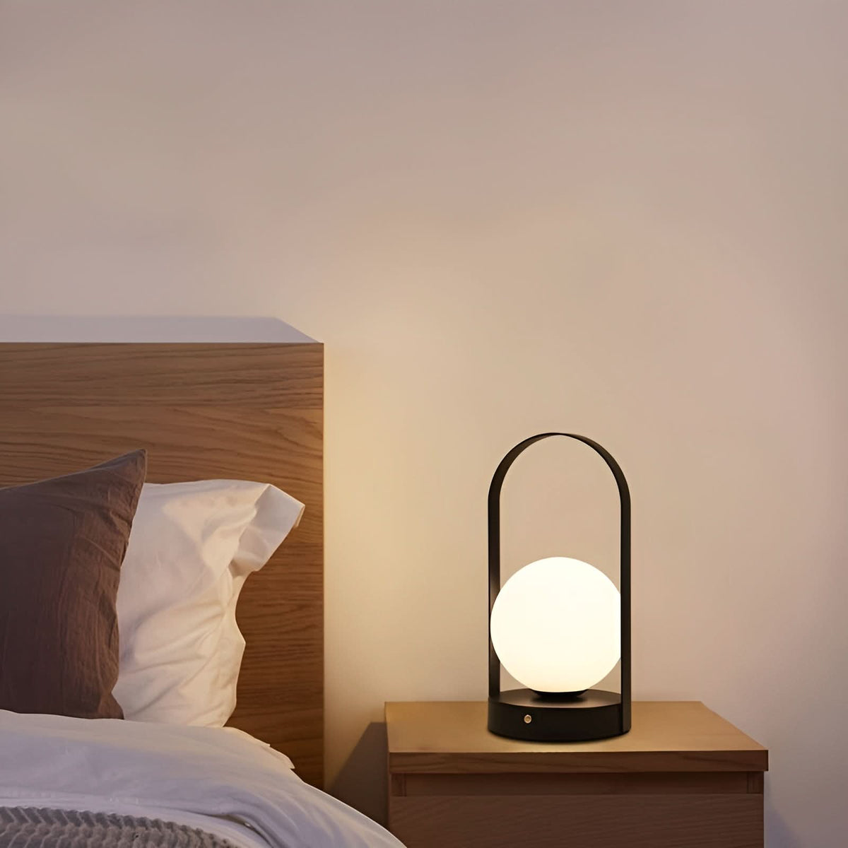 Draadloze bollamp met accu – minimalistisch design