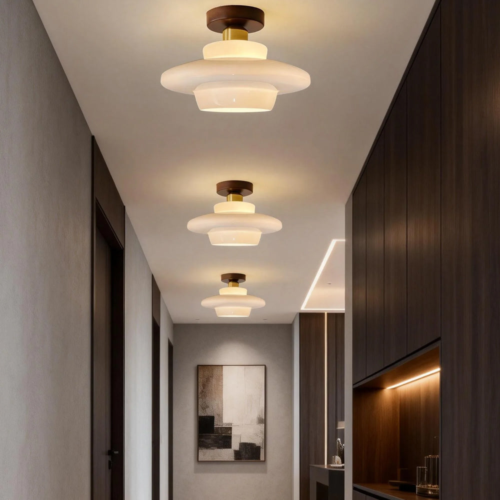 Plafondlamp gang van walnoothout met glas – plat en stijlvol