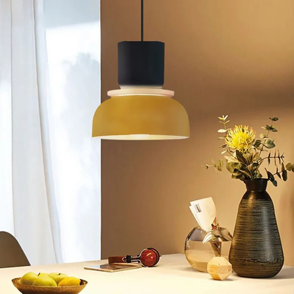 Noordse hanglamp met kleurblok-design voor moderne ruimtes
