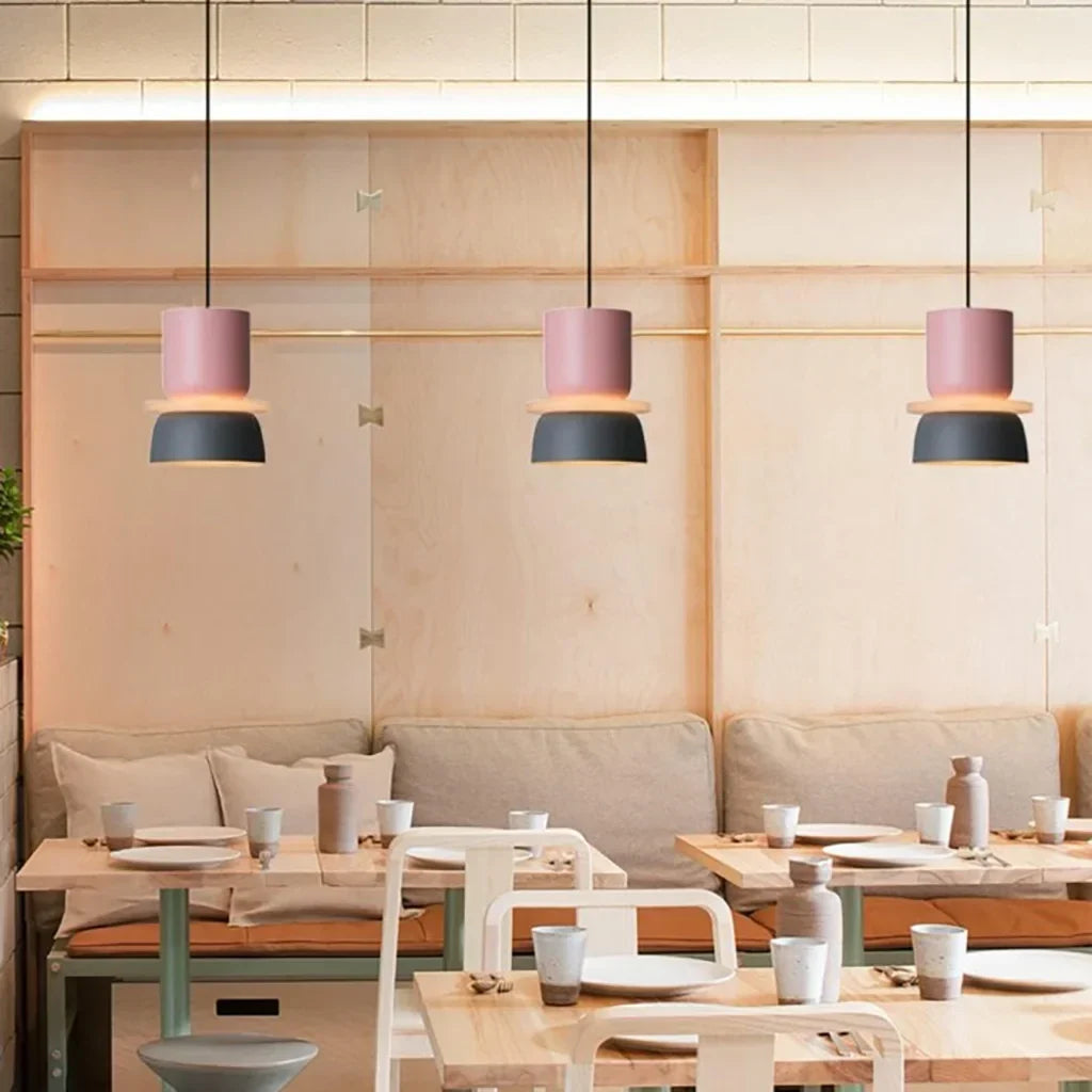 Noordse hanglamp met kleurblok-design voor moderne ruimtes