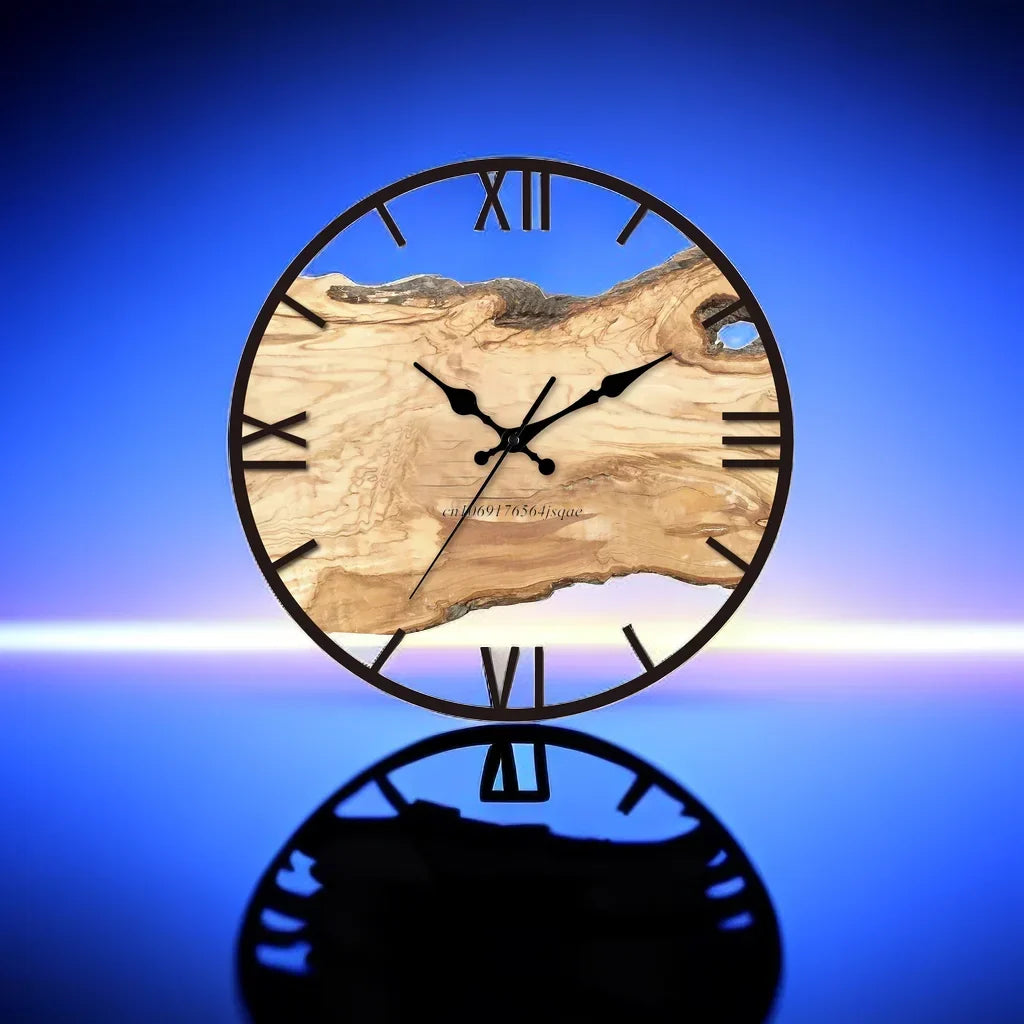 Transparante wandklok met stil uurwerk en modern design