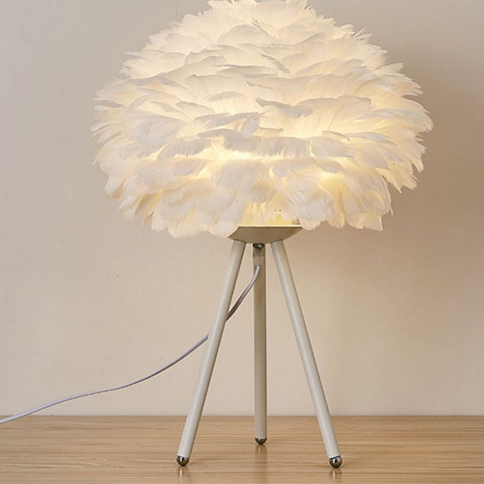 Veer-Tafellamp met Gouden Accenten – Elegante Decoratieve Lamp