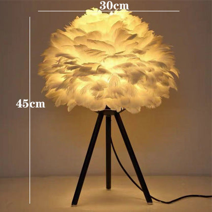 Veer-Tafellamp met Gouden Accenten – Elegante Decoratieve Lamp