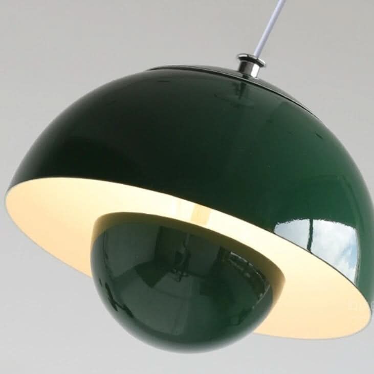 Retro plafondlamp van gepolijst metaal in art-decostijl