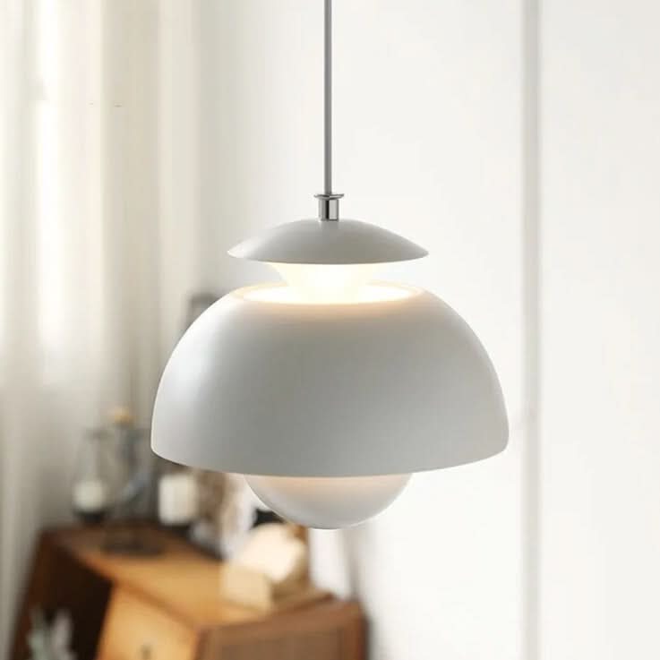Retro plafondlamp van gepolijst metaal in art-decostijl