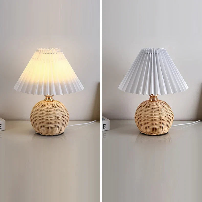 met rattanvoet en stoffen kap – USB-gevoed