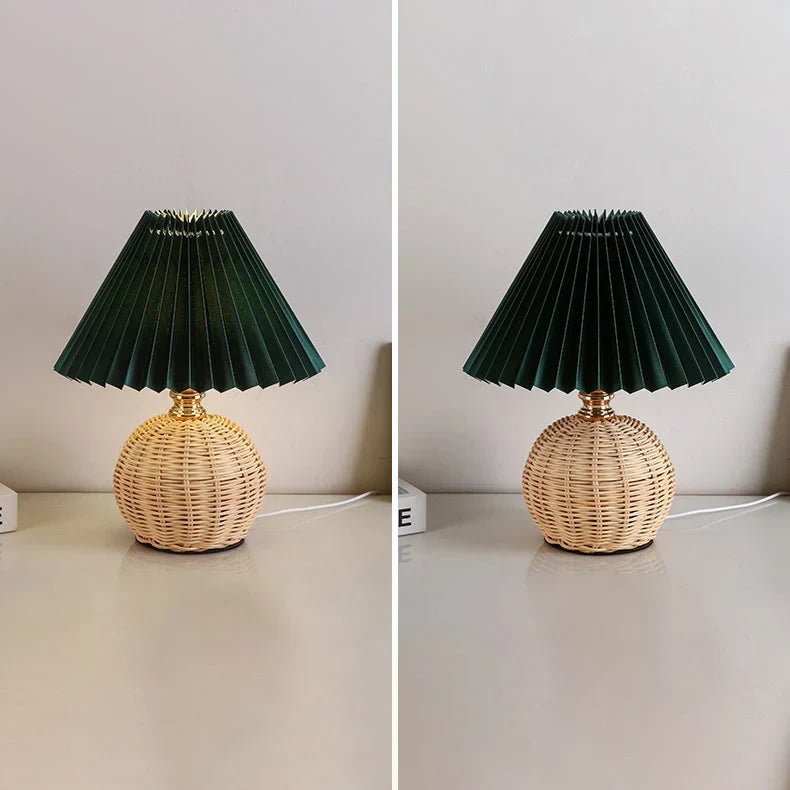 met rattanvoet en stoffen kap – USB-gevoed