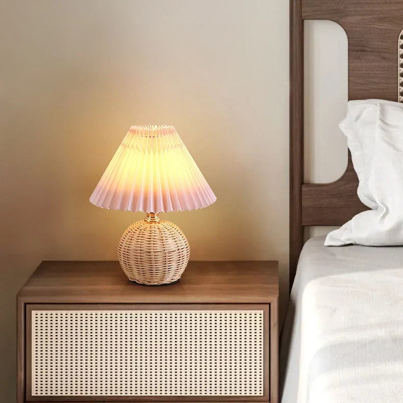 met rattanvoet en stoffen kap – USB-gevoed