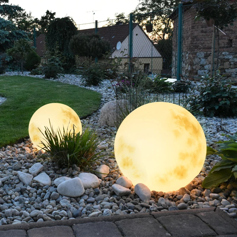 Maanvormige tuinlamp – sfeervolle buitenverlichting voor de tuin