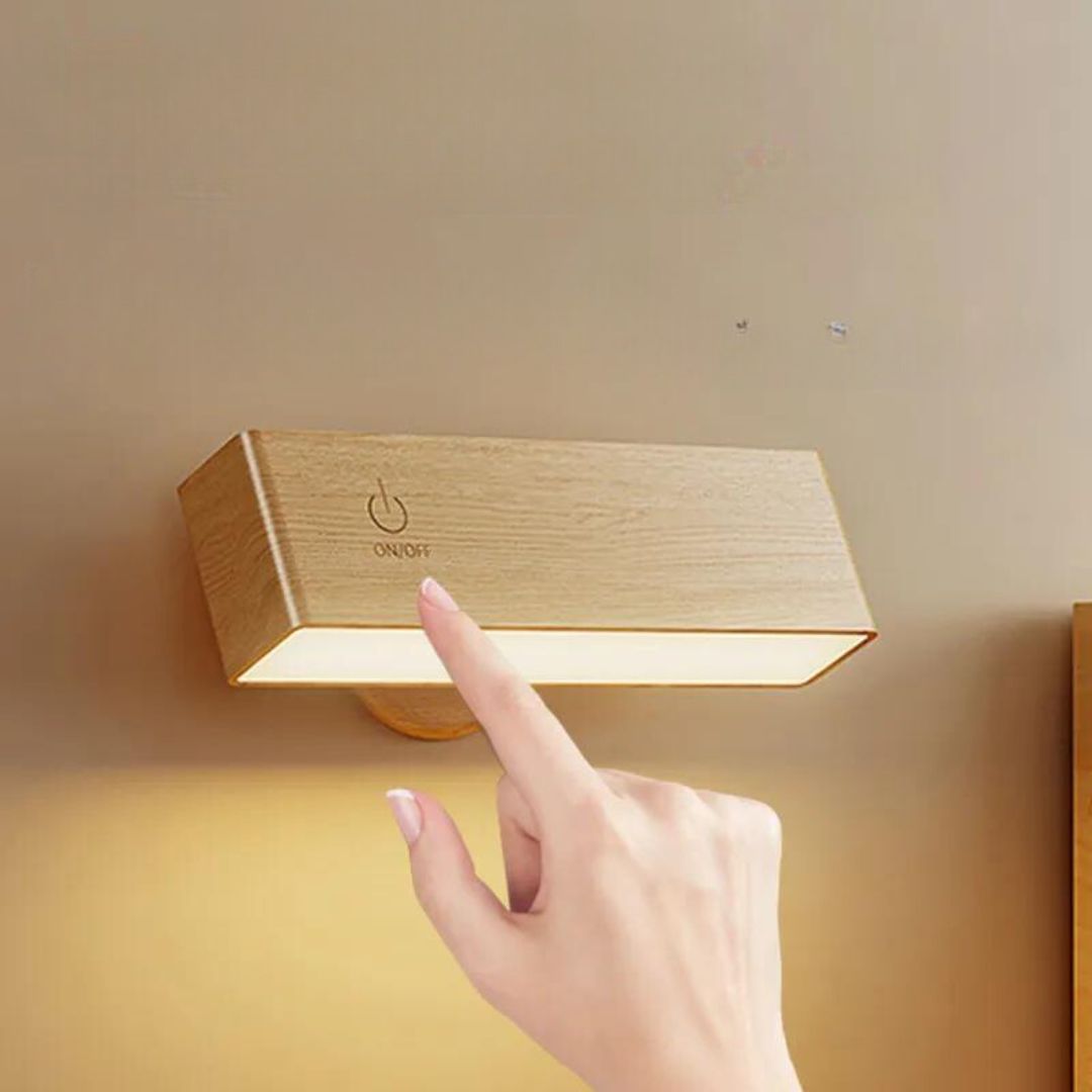 Draadloze wandlamp met houtfinish – oplaadbaar en dimbaar