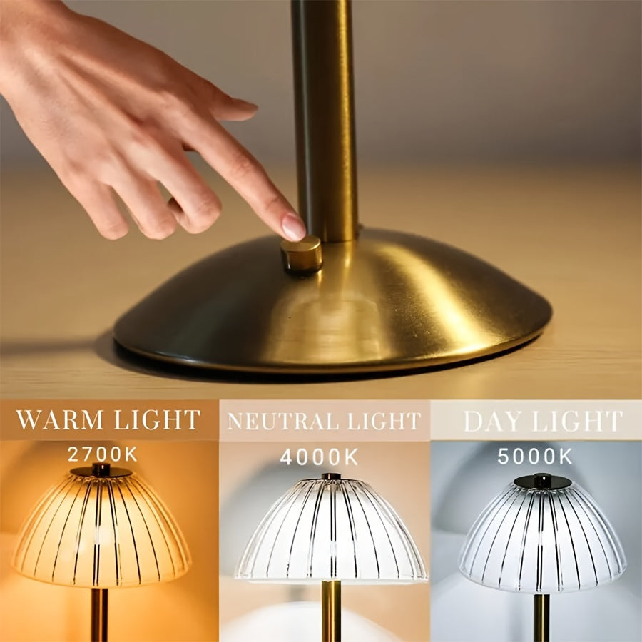 Dimbare LED tafellamp met kristallen kap – sfeerverlichting binnen